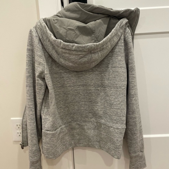 Athleta Light Gray Women's Hoodie - Picture 5 of 5